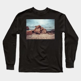 BOULDERS ON THE BEACH DESIGN Long Sleeve T-Shirt